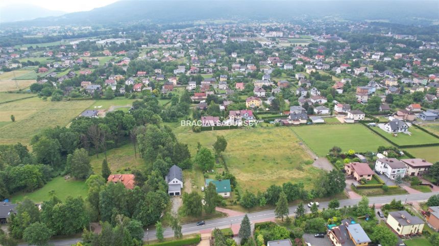 Dom jednorodzinny z basenem miniaturka 22