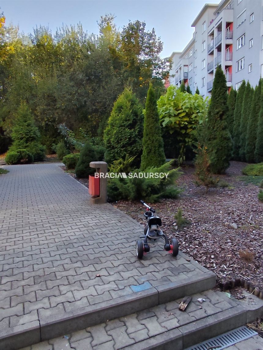PRZESTRONNE, SŁONECZNE 2-POKOJOWE Z BALKONEM miniaturka 20