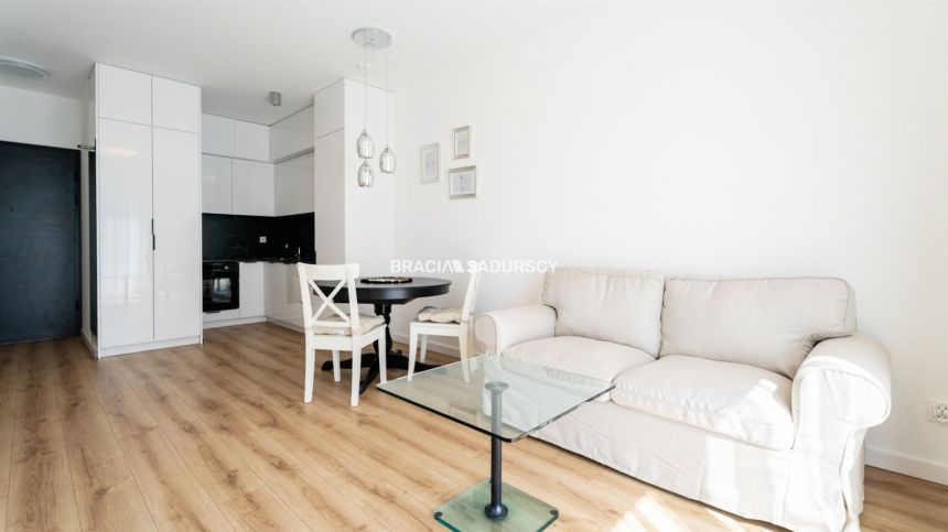 2 pok 40m2 z balkonem i tarasem na dachu budynku miniaturka 15