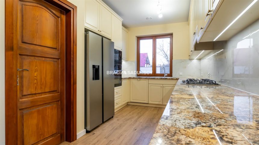 Wysoki standard, ponad 300 m2, 12,5 arowa działka miniaturka 7