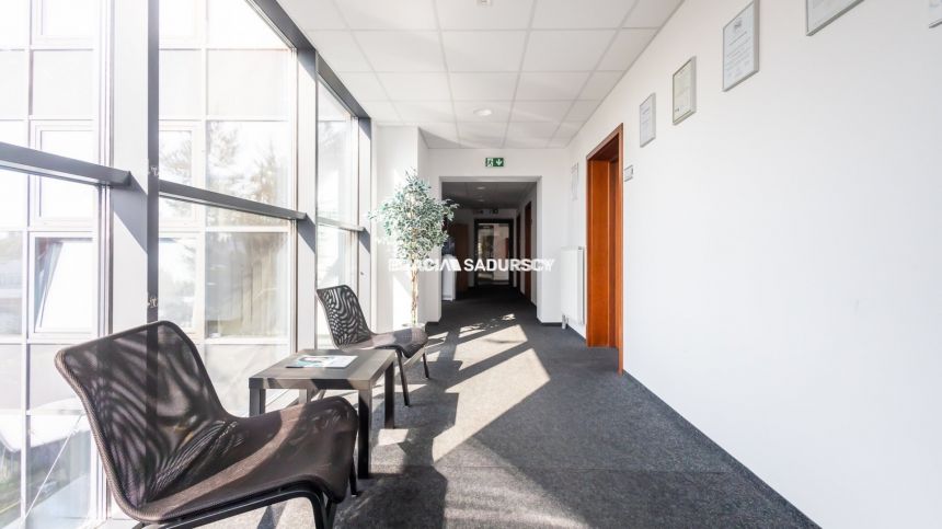 Lokal biurowy, klima, parking - Bronowice miniaturka 6