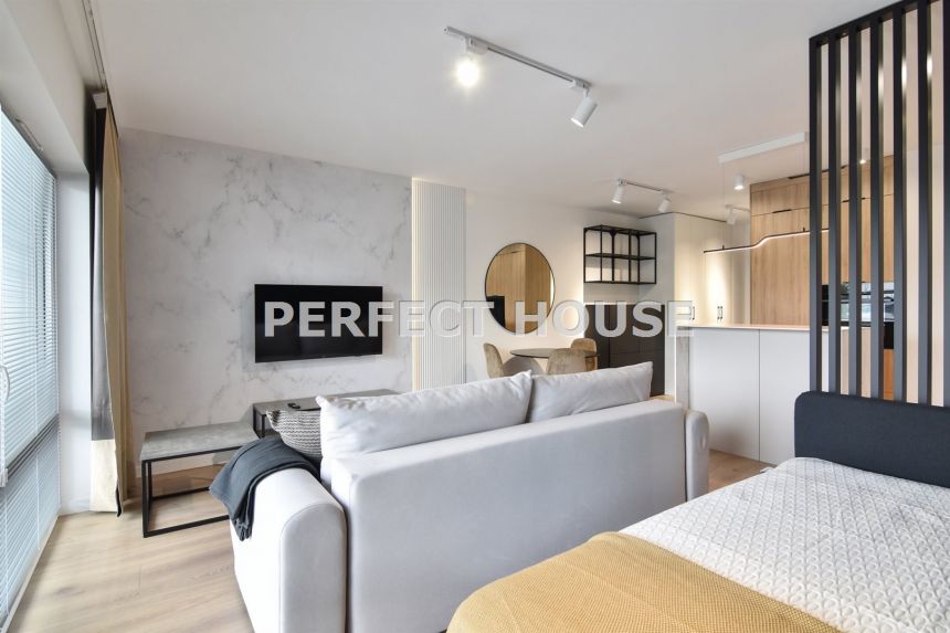 Apartament z balkonem na Marcelinie miniaturka 4