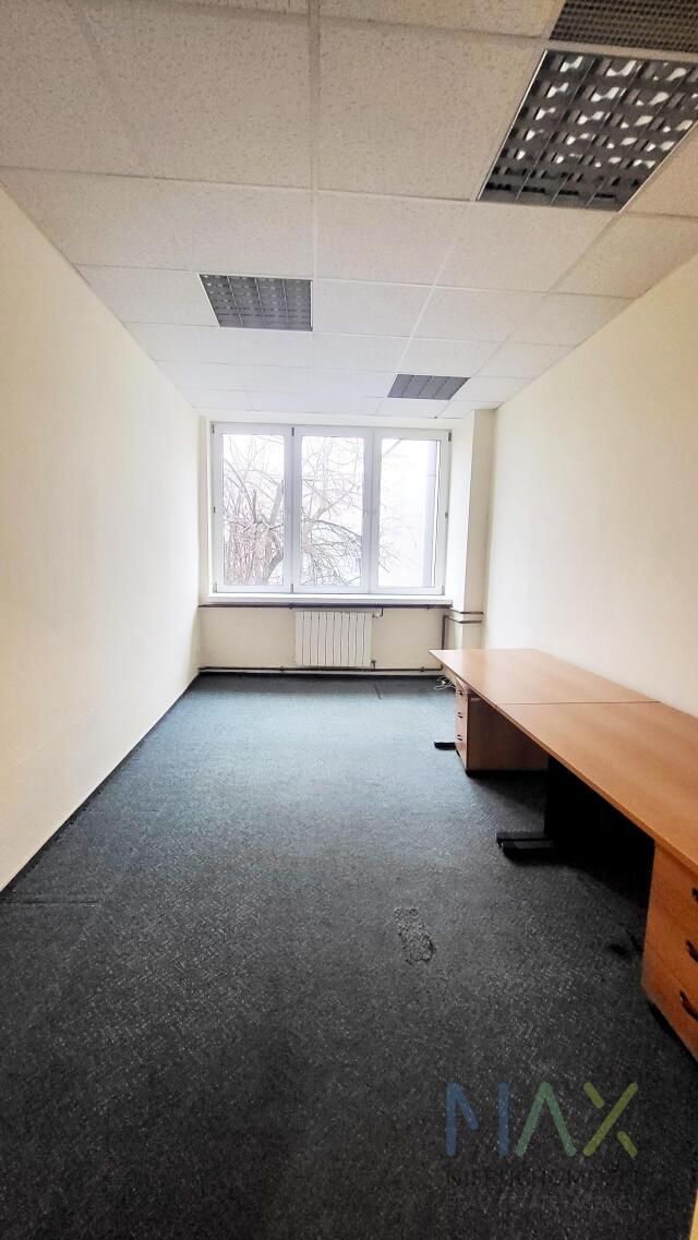 lokal w wyremontowanym biurowcu - zdjęcie 1