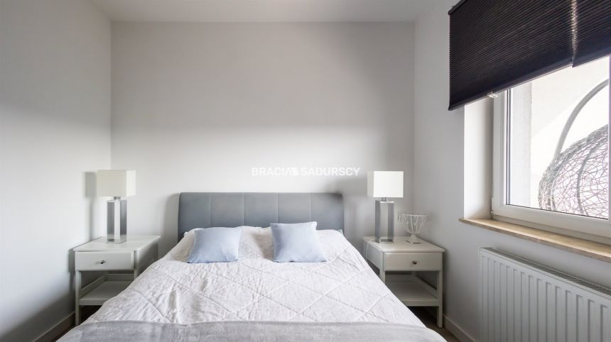 Al. 29 listopada | 2 pok. | duży balkon | nowe miniaturka 26