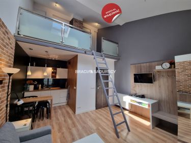 Atrakcyjne mieszkanie z antresolą w centrum