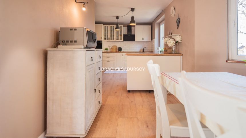 Uroczy dom 130m² z bajkowym ogrodem – Gnatowice! miniaturka 7