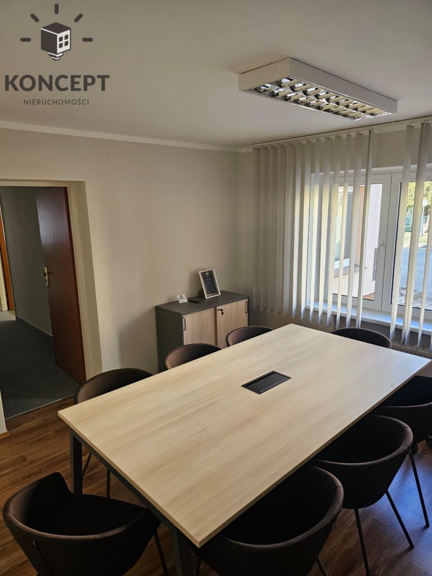 Hala magazynowa 220m2 oraz biuro 86m2 Kamieńskiego miniaturka 5