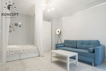 Słoneczna Kawalerka | Balkon | CH Borek