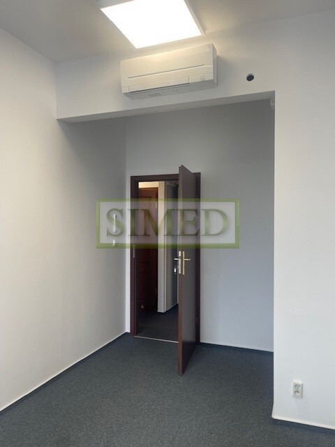 Parter, parking, dostęp 24h ,ochrona,cisza miniaturka 5