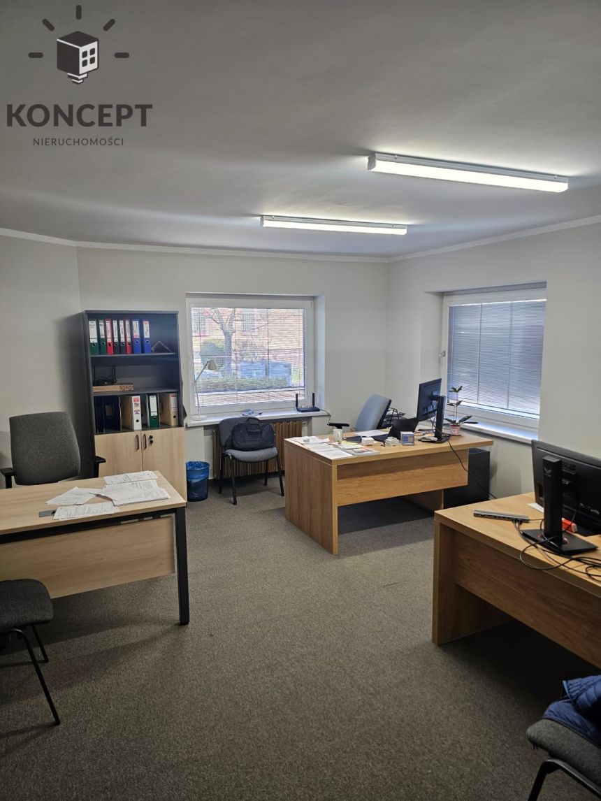 Hala magazynowa 220m2 oraz biuro 86m2 Kamieńskiego miniaturka 8