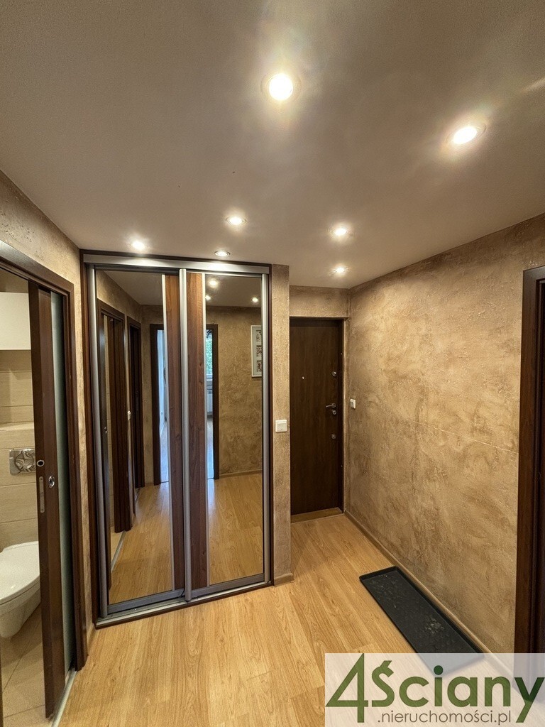 Trzypokojowe mieszkanie w centrum miniaturka 8