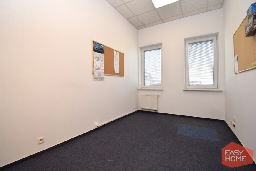 Lokal 90 m2, podzielony na 7 biur, klima., parking miniaturka 10
