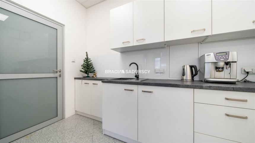 Lokal parterowy o powierzchni 65,51 m², Zakrzówek miniaturka 18