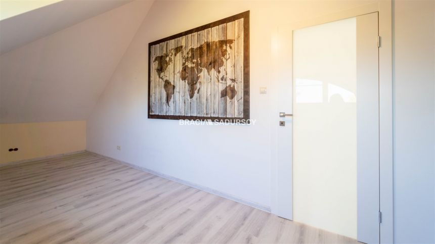 Rezydencja 420m2, 28 arów, 8 pokoji miniaturka 35