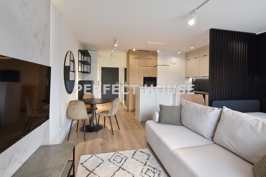 Apartament z balkonem na Marcelinie miniaturka 2