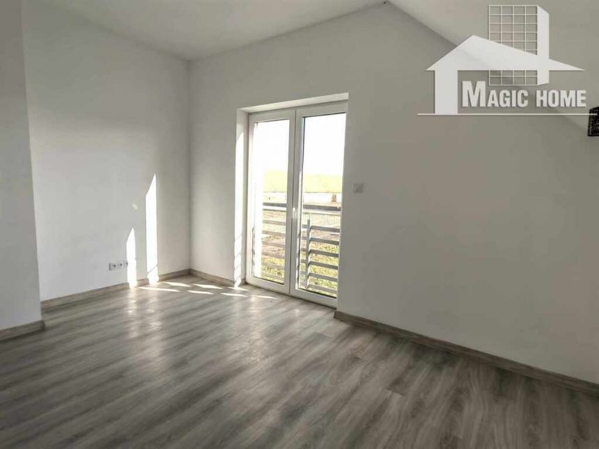 Nowy dom w Pieszycach 250m2 1650000 zł. miniaturka 14