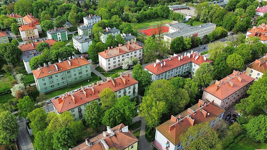 Piękne w pełni wyposażone M3 z garderobą Ruda Śl. miniaturka 22