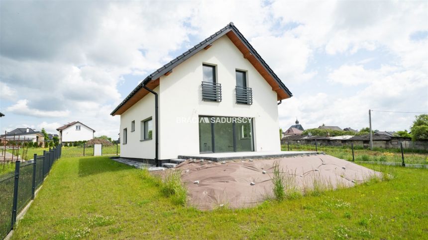 Nowoczesny dom z widokiem na staw, 5 sypialni! miniaturka 21