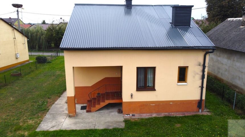 Sprzedam dom z dużą działką w atrakcyjnej cenie miniaturka 3