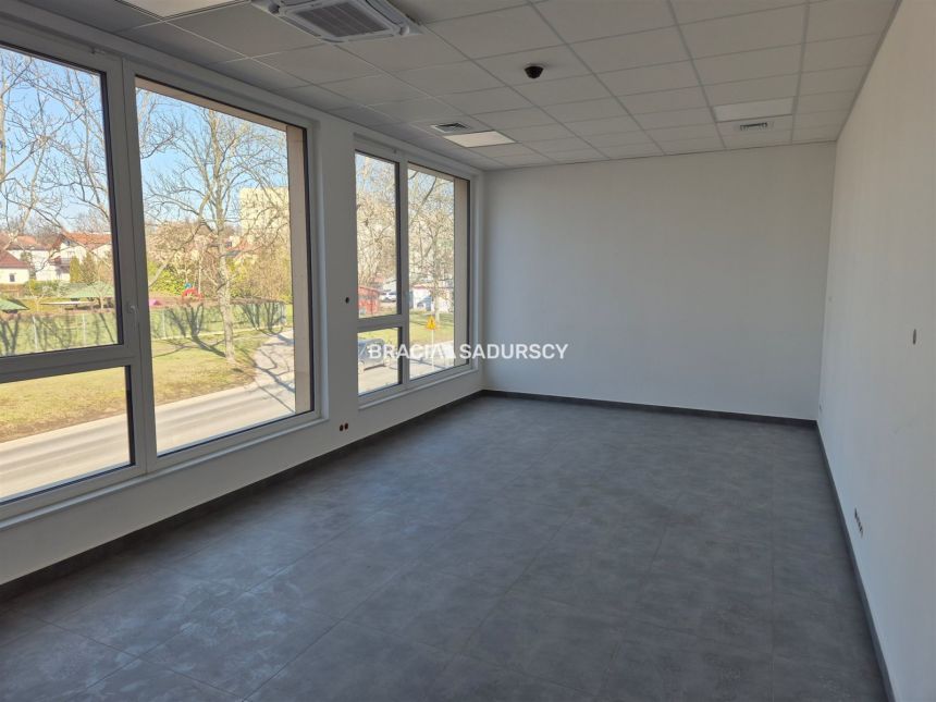 Nowoczesny lokal użytkowy - 44m2 - Azory miniaturka 7