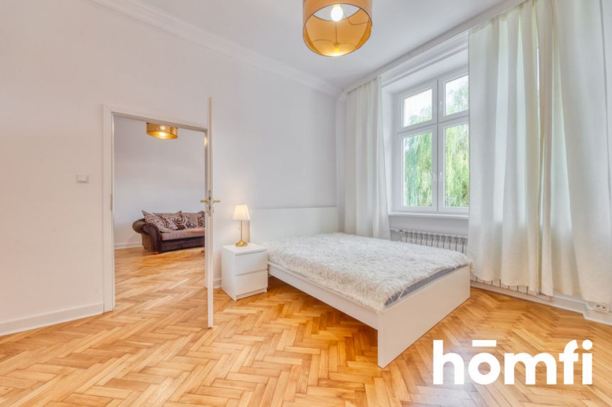 Prestiżowy apartament obok Teatru Wielkiego miniaturka 13