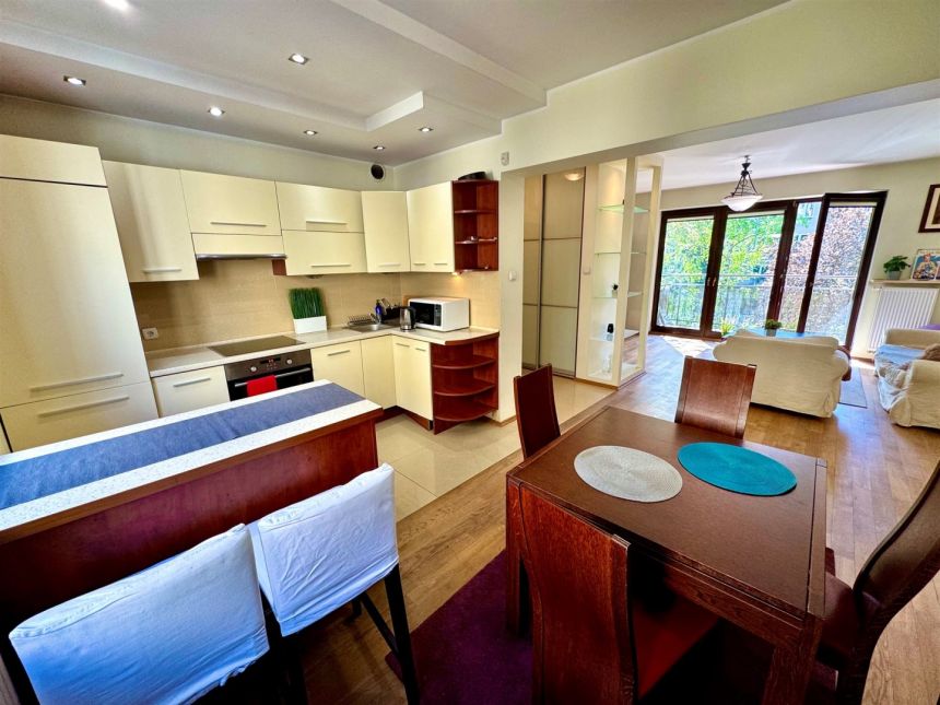 Nowoczesny, wygodny apartament z garażem w Centrum miniaturka 18