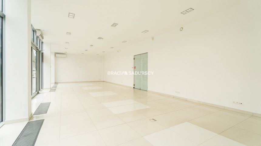Nowy lokal 186 m² na parterze – Aleja Pokoju - zdjęcie 1