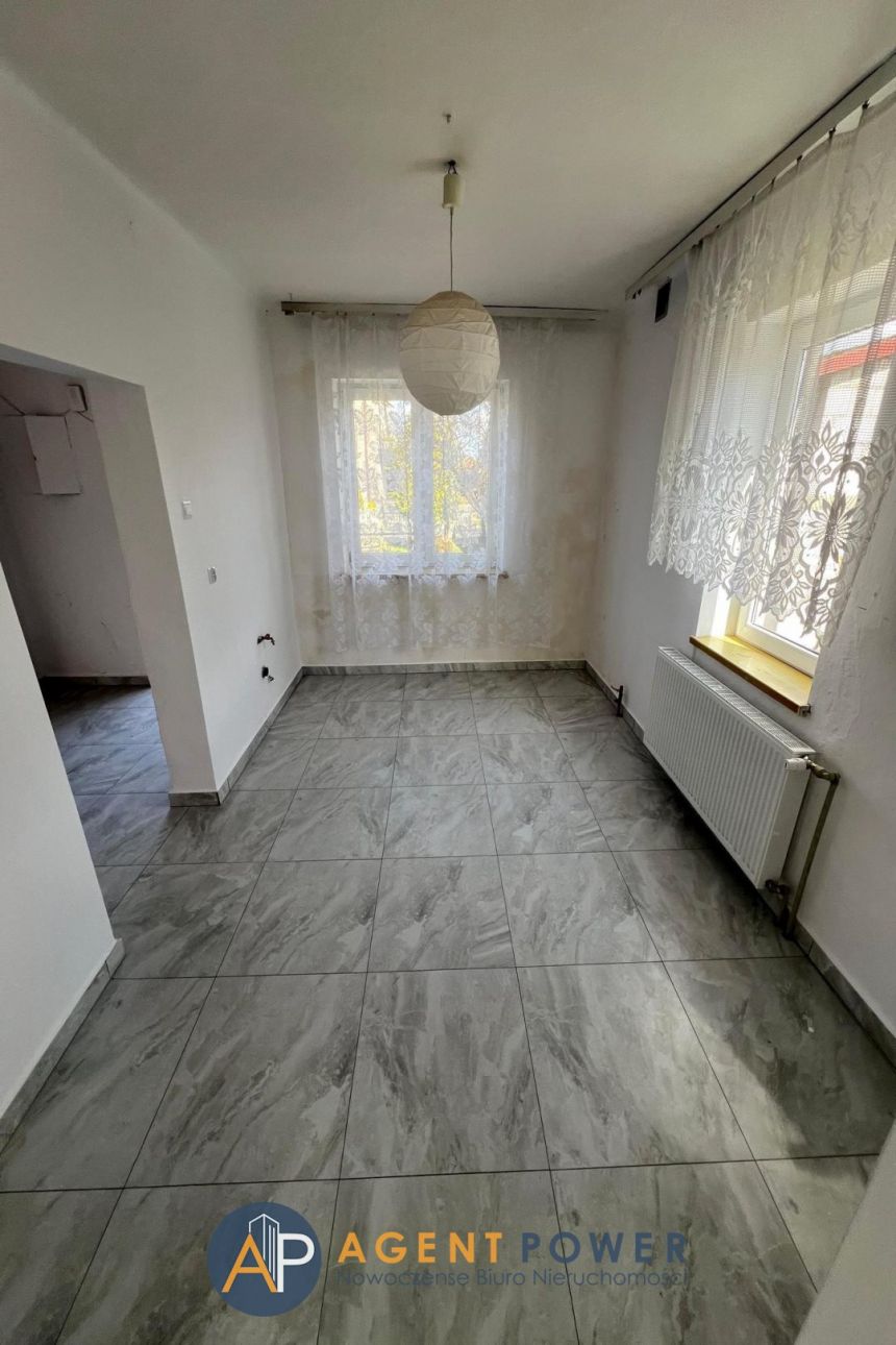 Funkcjonalny DOM 128m2 + Pom Gosp / Działka 649m2 miniaturka 7