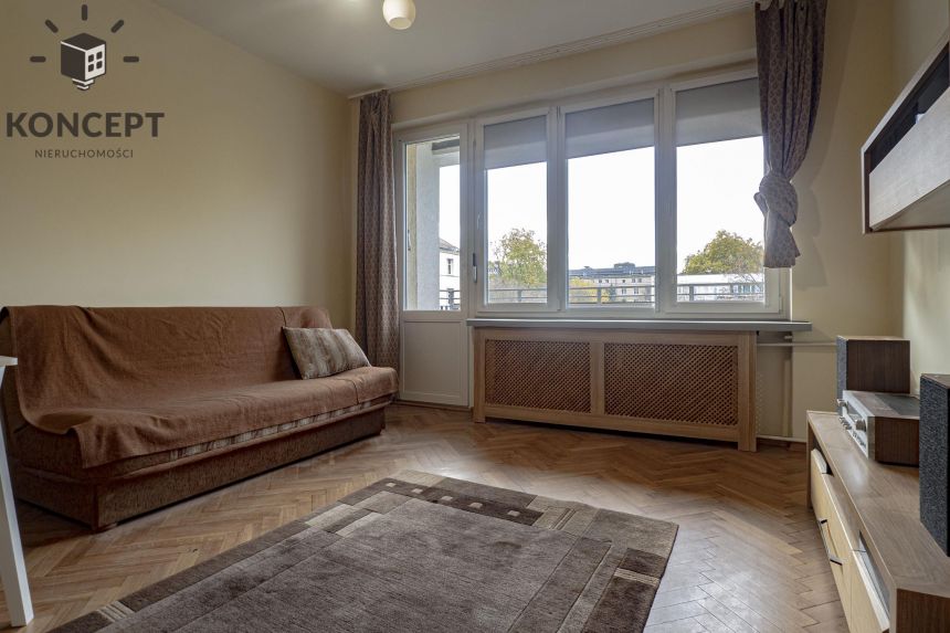Rozkładowe, 2 pokoje w ścisłym centrum - zdjęcie 1