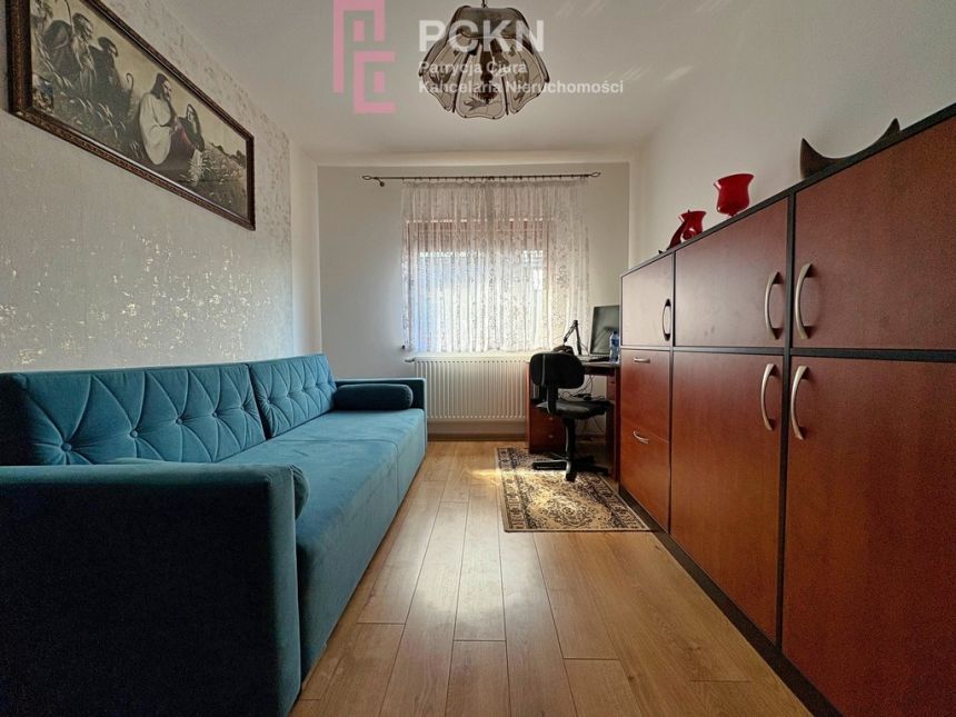 parterowy dom z fotowoltaiką i garażem Grodków miniaturka 11