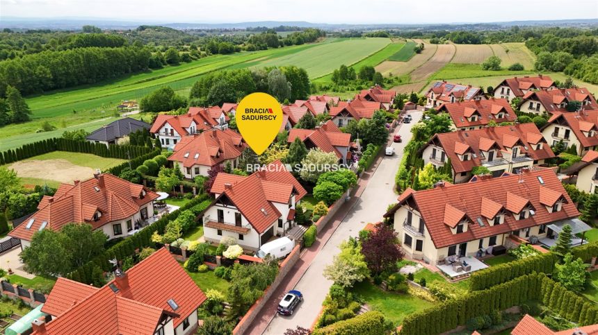 ZADBANY,WYSOKI STANDARD DOM OK 230 M2 miniaturka 38