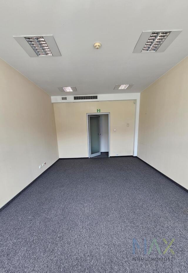 niewielki lokal w biurowcu klasy A , okol. Bonarki miniaturka 2