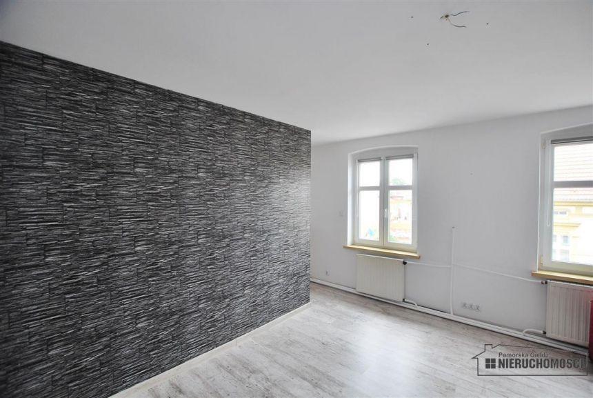 Mieszkanie 4 pokojowe w centrum - widok na deptak. miniaturka 4