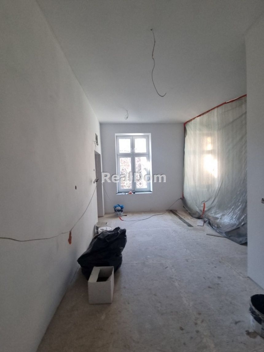 2 pokojowe mieszkanie w centrum Krakowa + piwnica miniaturka 7