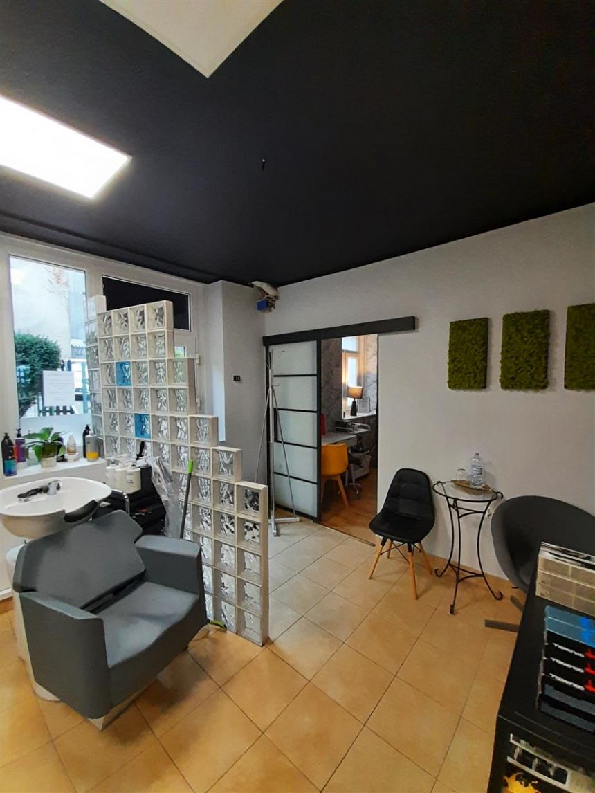 Gotowy salon fryzjerski Gdynia Śródmieście 40m2-27 miniaturka 2