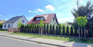 Dom wolnostojący gotowy do zamieszkania + garaż.