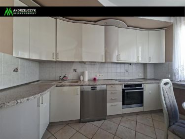 2 pokoje w centryum: PARKING + BALKON + WINDA