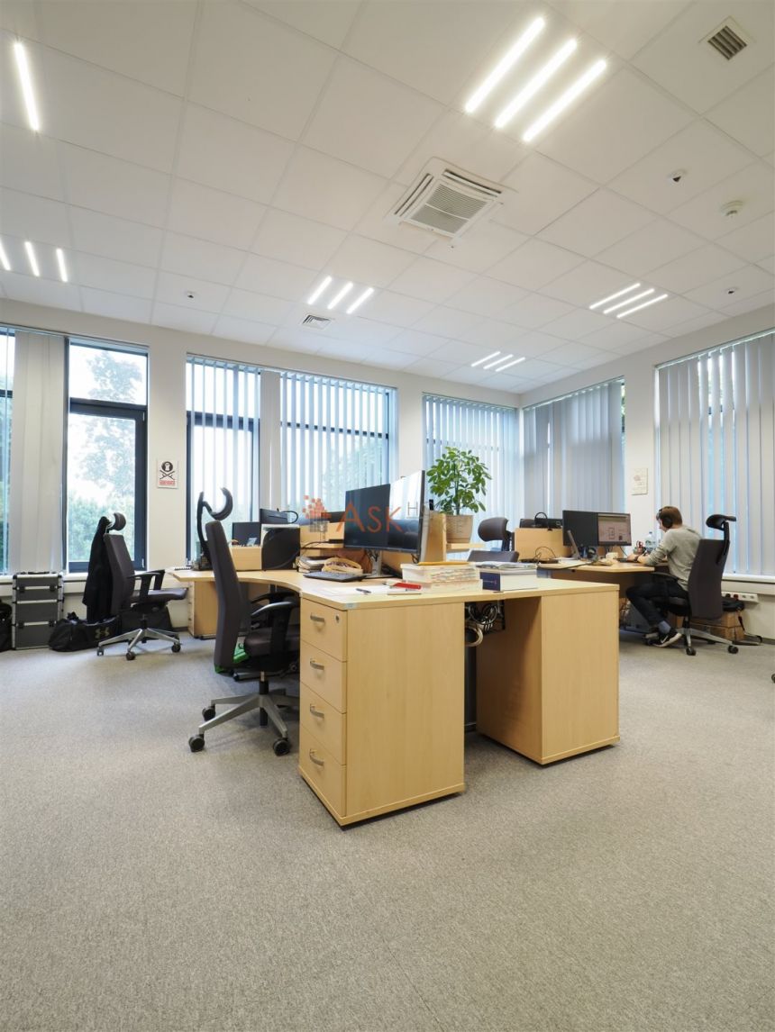 Wrocław Fabryczna, 28 000 zł, 500 m2, do wprowadzenia miniaturka 4