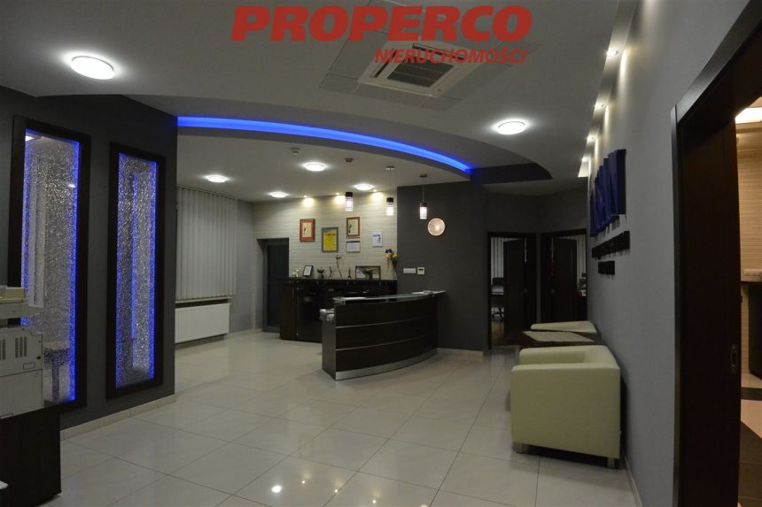 Lokal  usługowo-biurowy, 1 piętro,272 m2, Piaski miniaturka 1