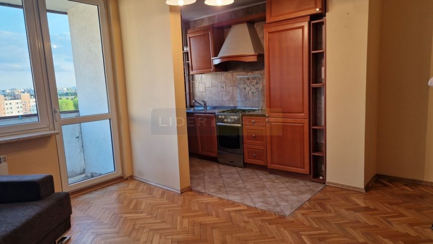 3 pokoje z balkonem Chomiczówka + czynsz 1000zł miniaturka 3