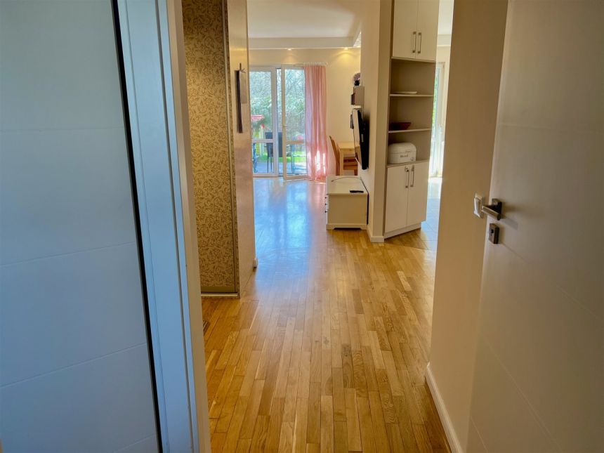 Pienista - 3 pokoje, garaż + parking, taras, ogród miniaturka 26