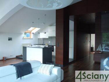 APARTAMENT Z PIĘKNYM WIDOKIEM