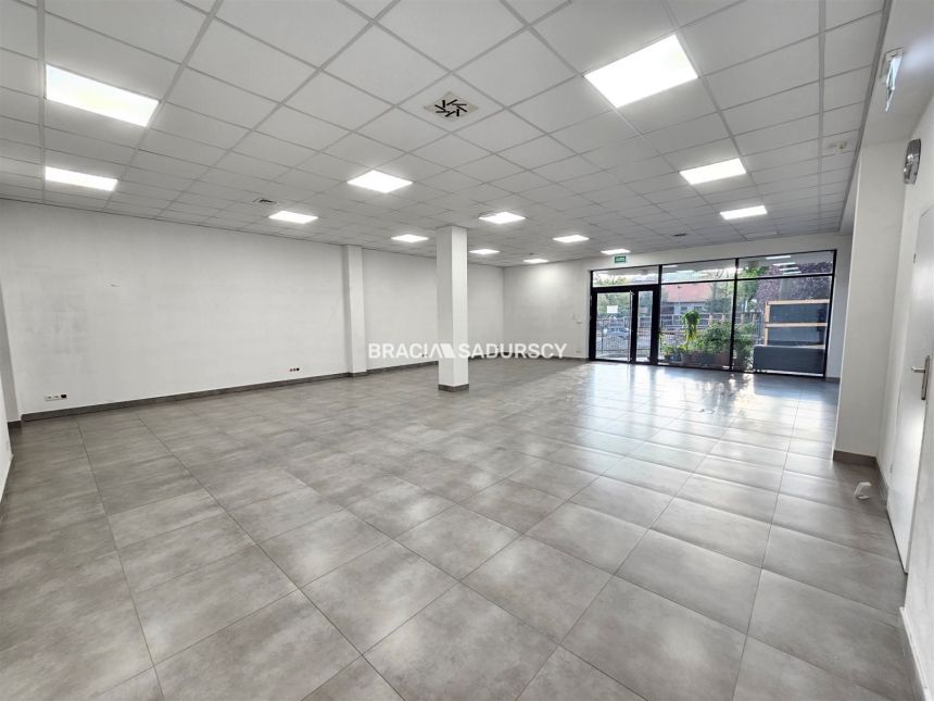 Lokal / Rondo Matecznego / własny parking / 120 m2 miniaturka 6