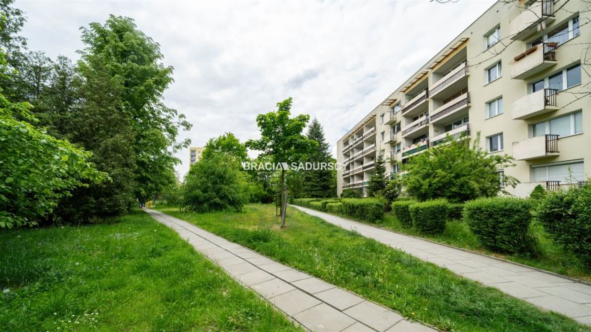 GUSTOWNE, ZADBANE,  2-POKOJOWE Z ODDZIELNĄ KUCHNIĄ miniaturka 22