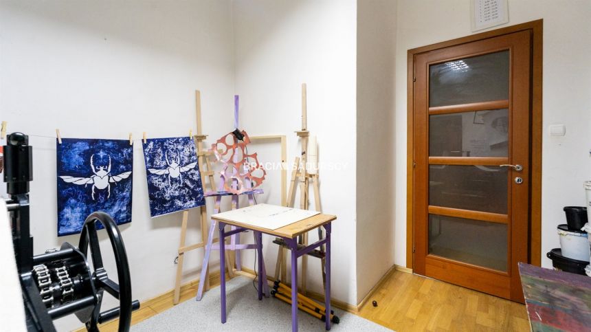 Centrum Krakowa. Lokal na parterze. miniaturka 8