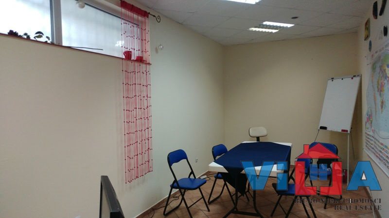 Pomieszczenie biurowe 20 m2 w centrum miasta miniaturka 2
