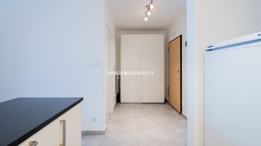 Dworska- komfortowe 2 pokoje (pow.46m2) z balkonem miniaturka 17