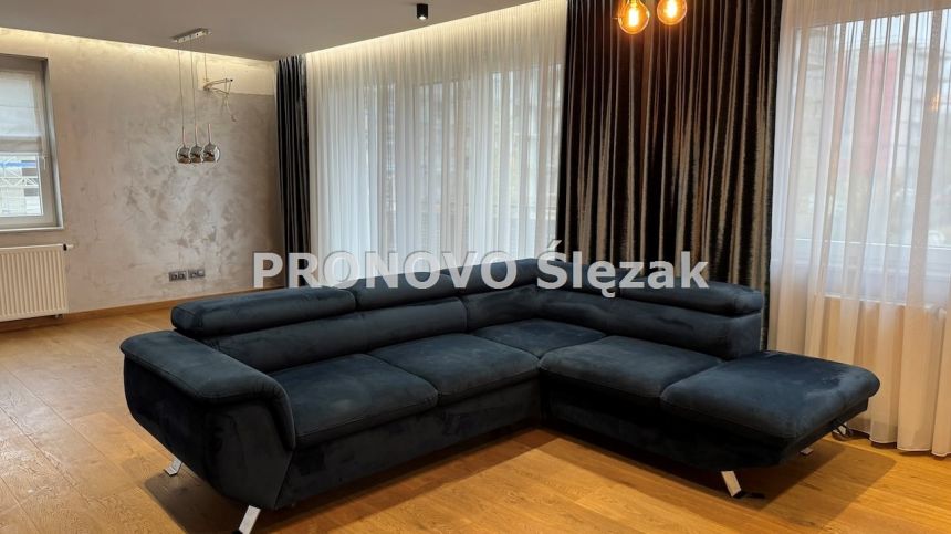 Komfortowe mieszkanie z tarasem i parkingiem miniaturka 1