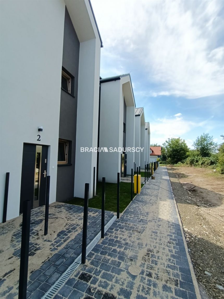101m2, miejsce postojowe, ul. Dożynkowa, taras miniaturka 6