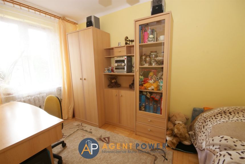 Mieszkanie w centrum Miechowa 3-pokojowe 53m2 miniaturka 2